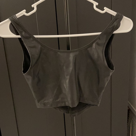 Top - Picture 4 of 4